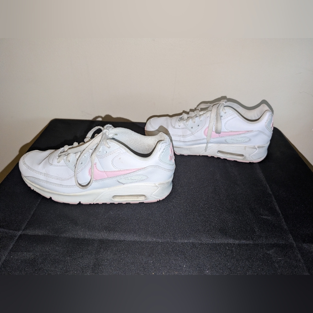 Nike Air Max 90 White & Pink Running Shoes/ Sneakers Size 5.5Y = Women's 7
